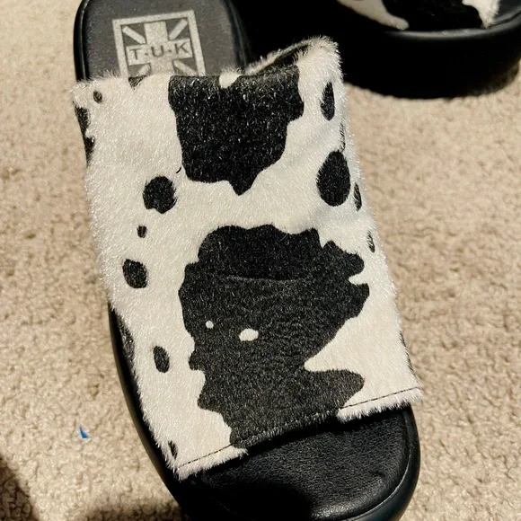 Tuk Black And White Cow Print Platform Mules - Picture 3 of 4
